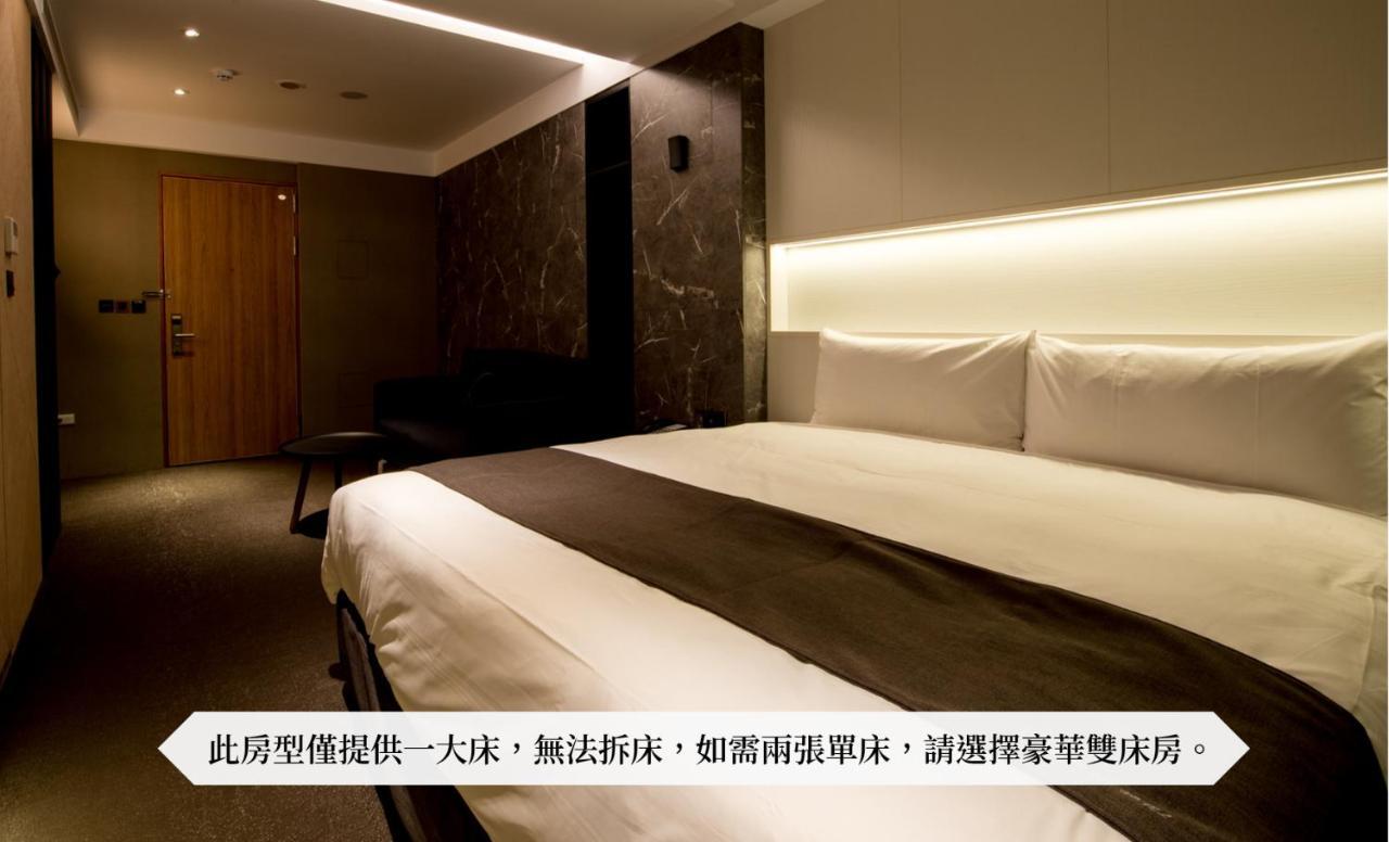 He-Jia Hotel Miaoli Extérieur photo