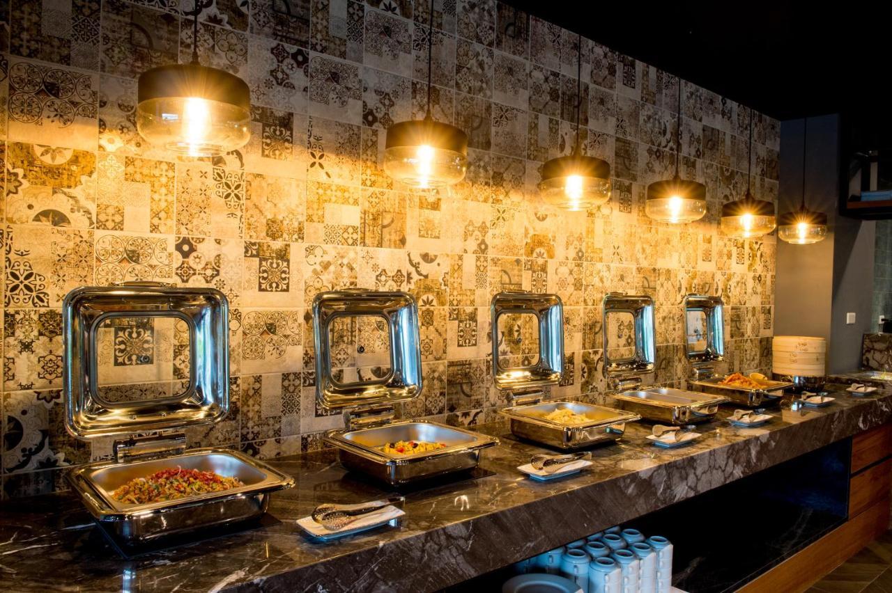 He-Jia Hotel Miaoli Extérieur photo