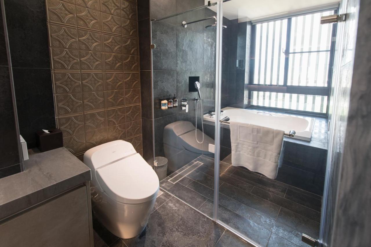 He-Jia Hotel Miaoli Extérieur photo